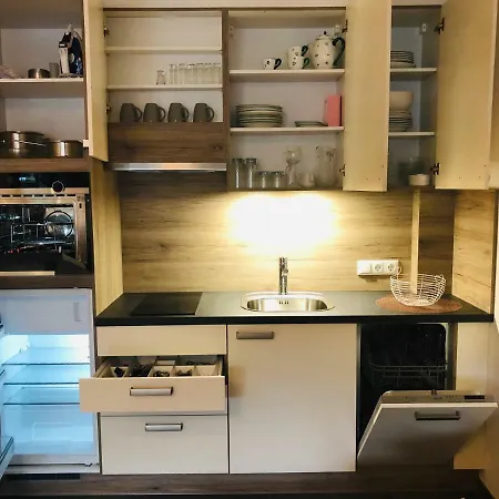 Julia Apartment *